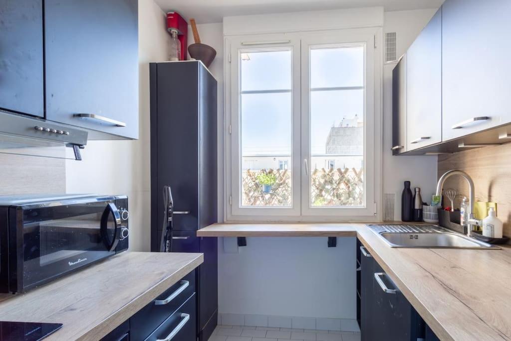 Gaspar - 2 Pieces Au Dernier Etage Avec Balcon Boulogne-Billancourt Exterior photo
